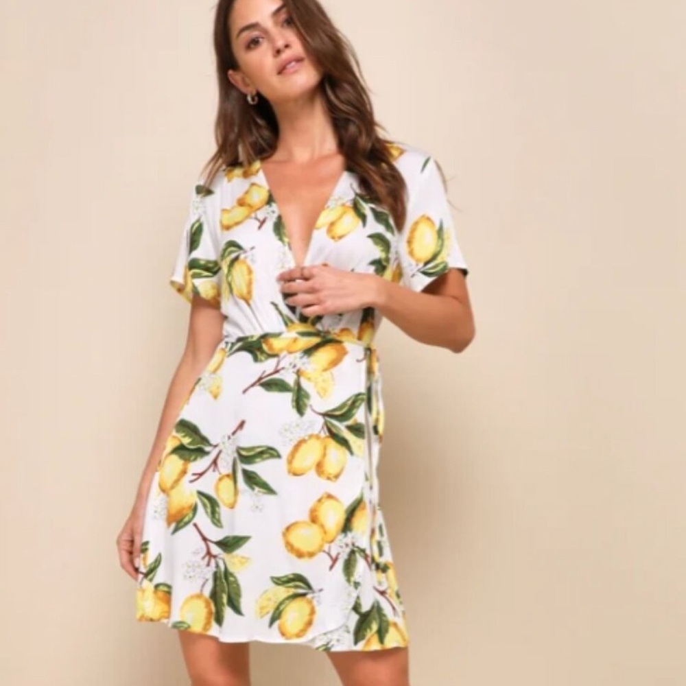 Lulu's Yellow and White Lemon Print Mini Dress